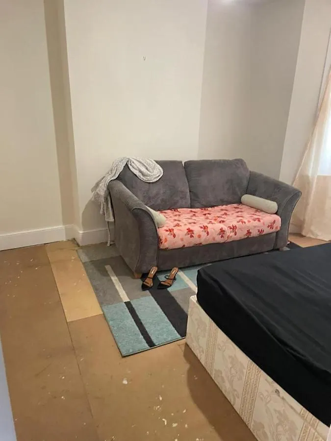 Obusco Holiday Home London United Kingdom
