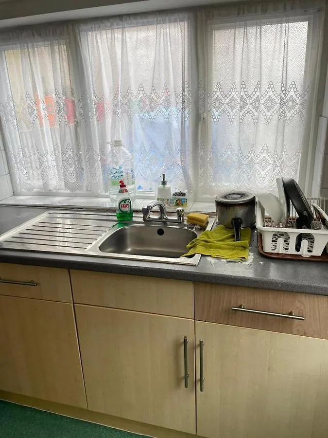 Obusco Holiday Home London 0*,  United Kingdom