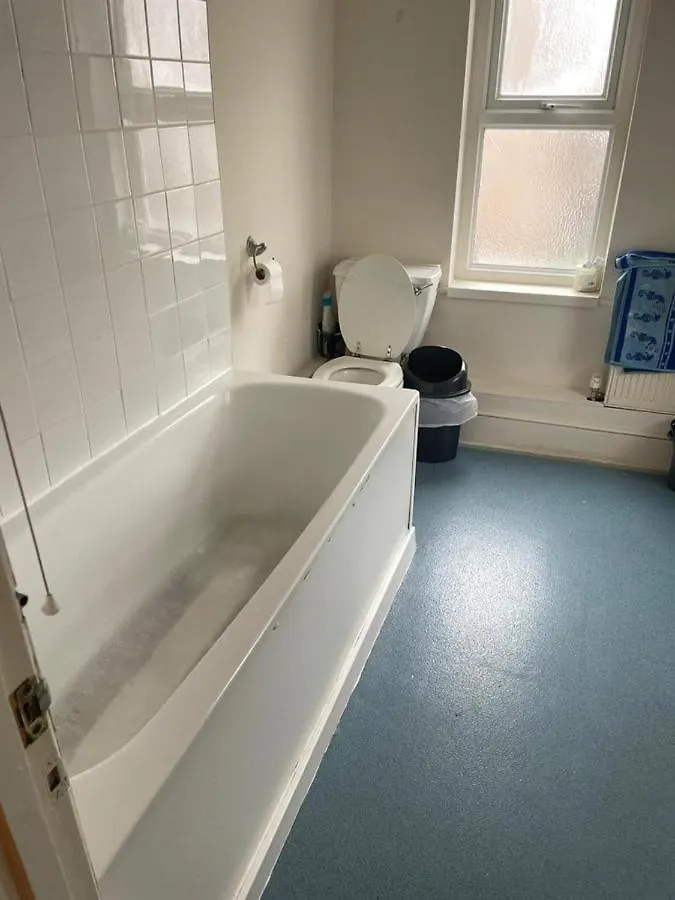Obusco Holiday Home London